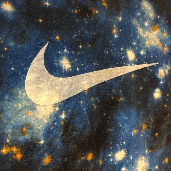 galaxy nike tee - Picture 2 of 4
